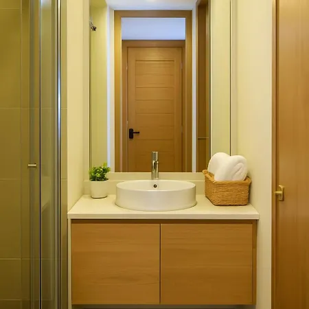 Luxury 2-bedroom With Breathtaking Ocean Views