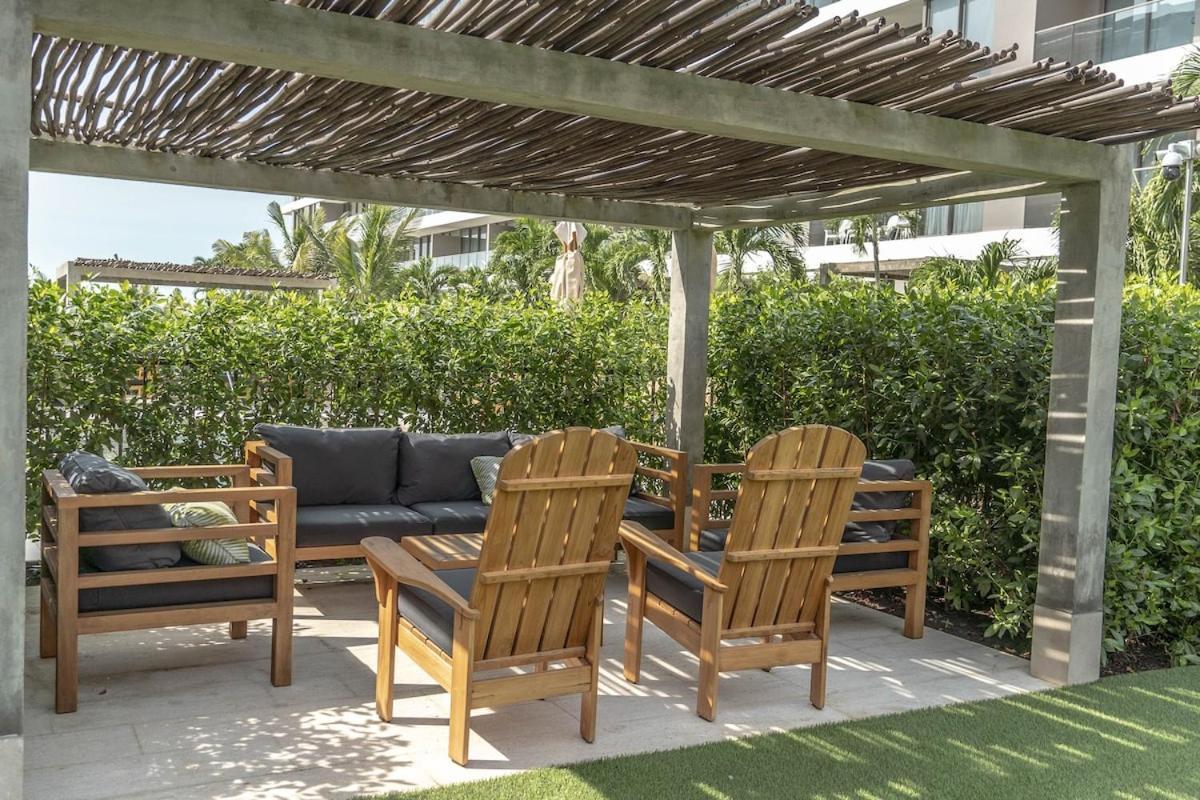 Luxury 2-bedroom With Breathtaking Ocean Views *